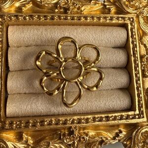 Gold Flower Ring